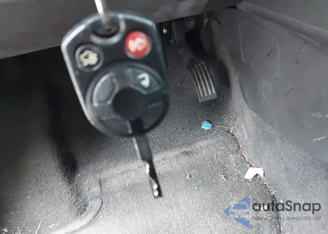 2018 Ford Focus S из США, поврежденный, VIN 1FADP3E21JL275746